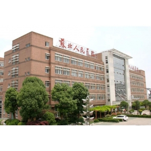 扬州苏北人民医院做眼睛哪个医生好?李平松主任医师眼部整形技术精湛