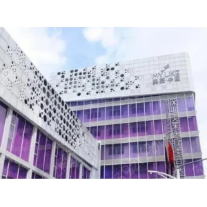 深圳阳光医疗美容医院双眼皮手术价格是多少？2025最新收费明细、医生团队与特色项目解析