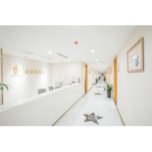 合肥华美整形外科医院打水光针多少钱？收费标准+医生团队介绍