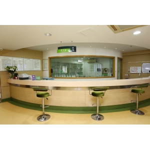 上海华美医疗美容医院膨体隆鼻手术技术怎么样？隆鼻手术费用明细及真实案例分享