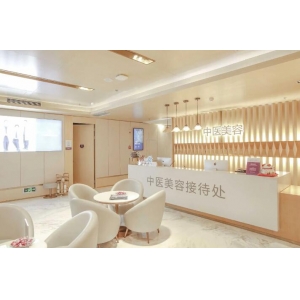 重庆华美整形外科医院玻尿酸隆鼻真实体验：三位鼻整形大咖坐诊