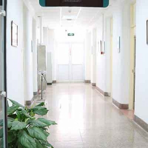 北京自体脂肪隆胸哪家医院技术强？这5家公立私立机构口碑对比