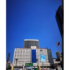 大连医科大学附属第二医院做自体脂肪丰鼻基底需要多少钱？有哪些专业医生推荐？
